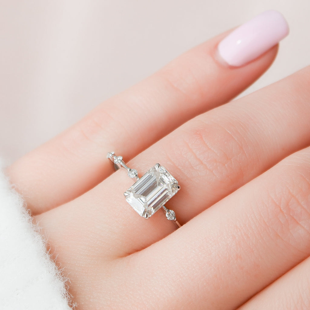 2.50 CT Emerald Moissanite Dainty Style Engagement Ring