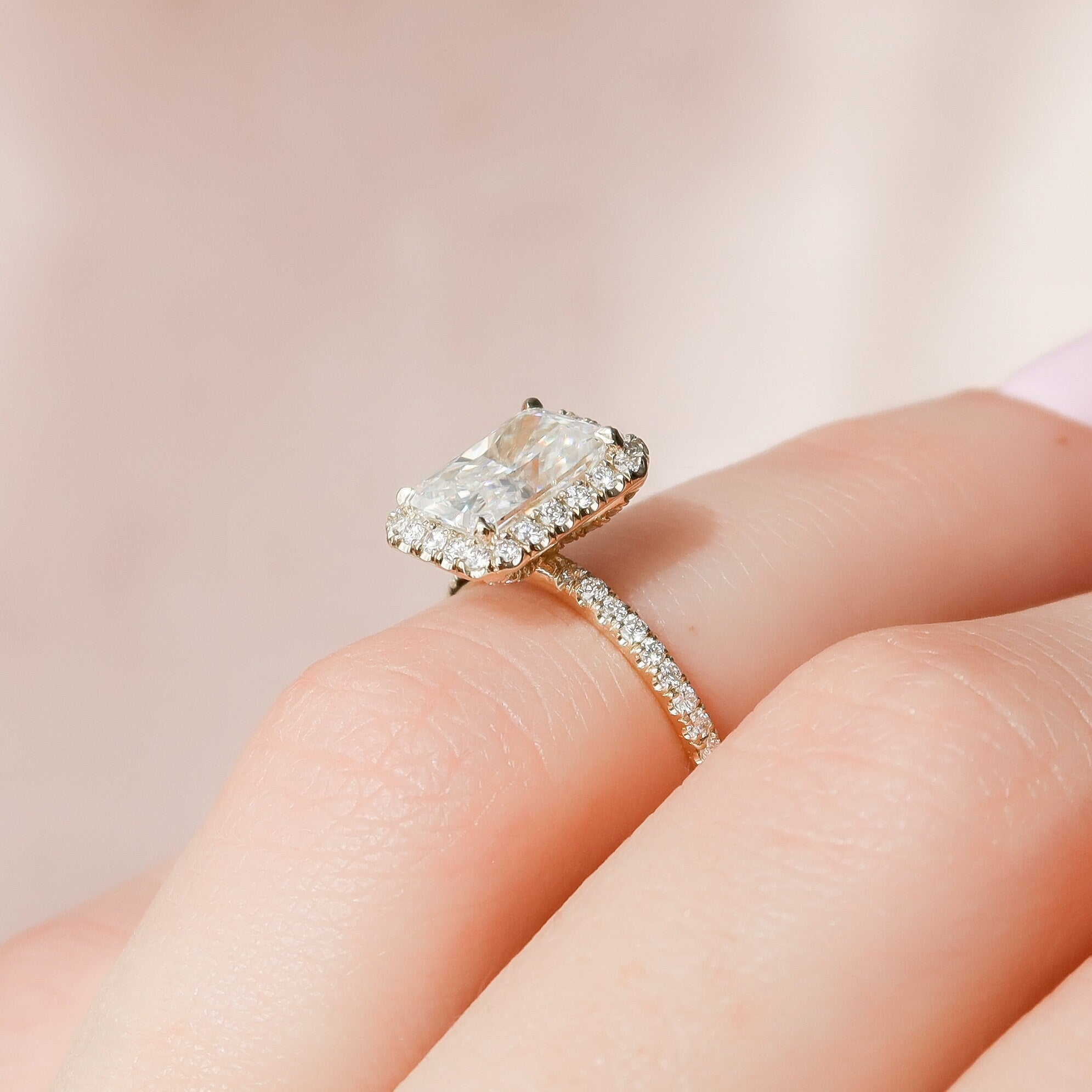 2.0 CT Radiant Cut Moissanite Halo Engagement Ring