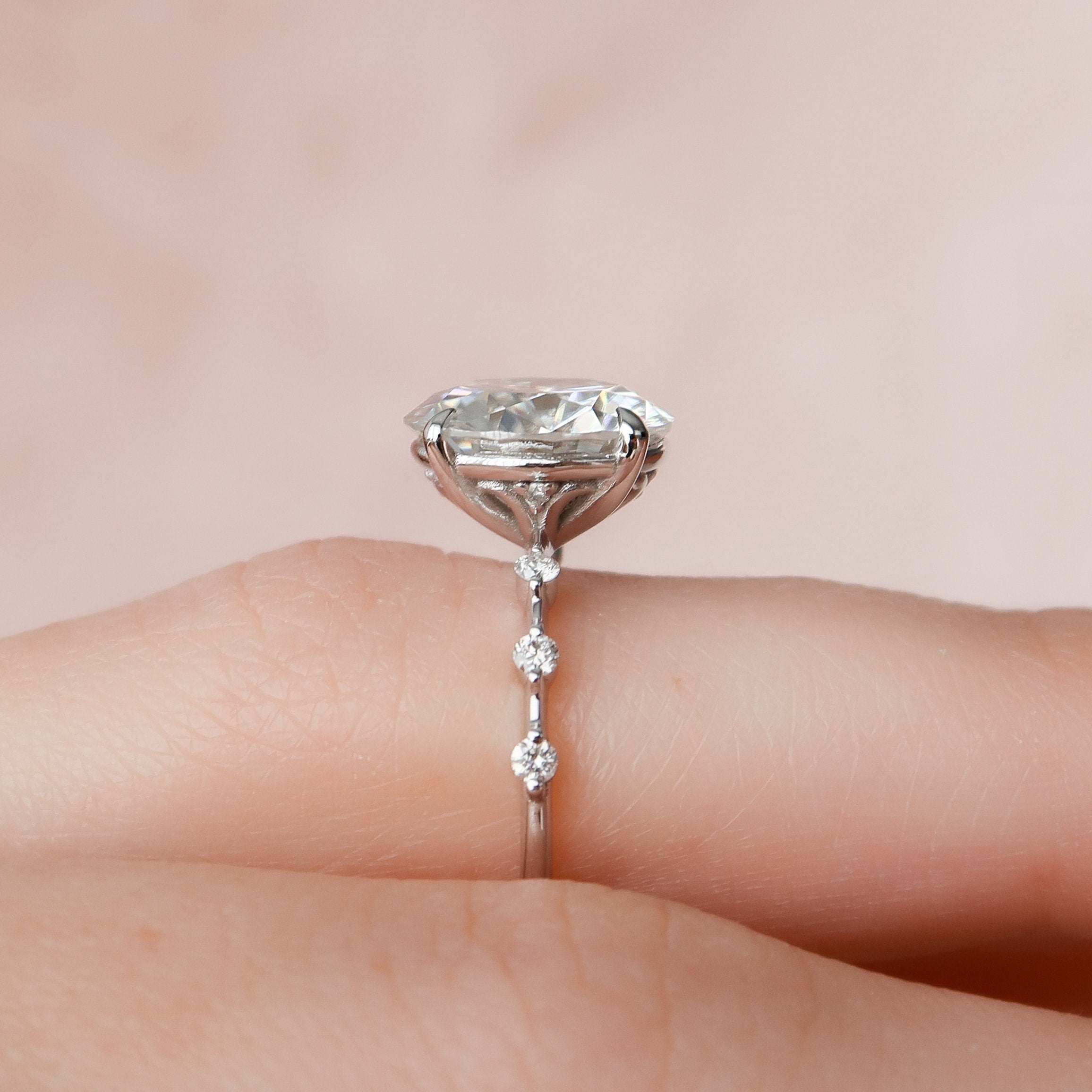 4.0 CT Round Moissanite Dainty Style Engagement Ring