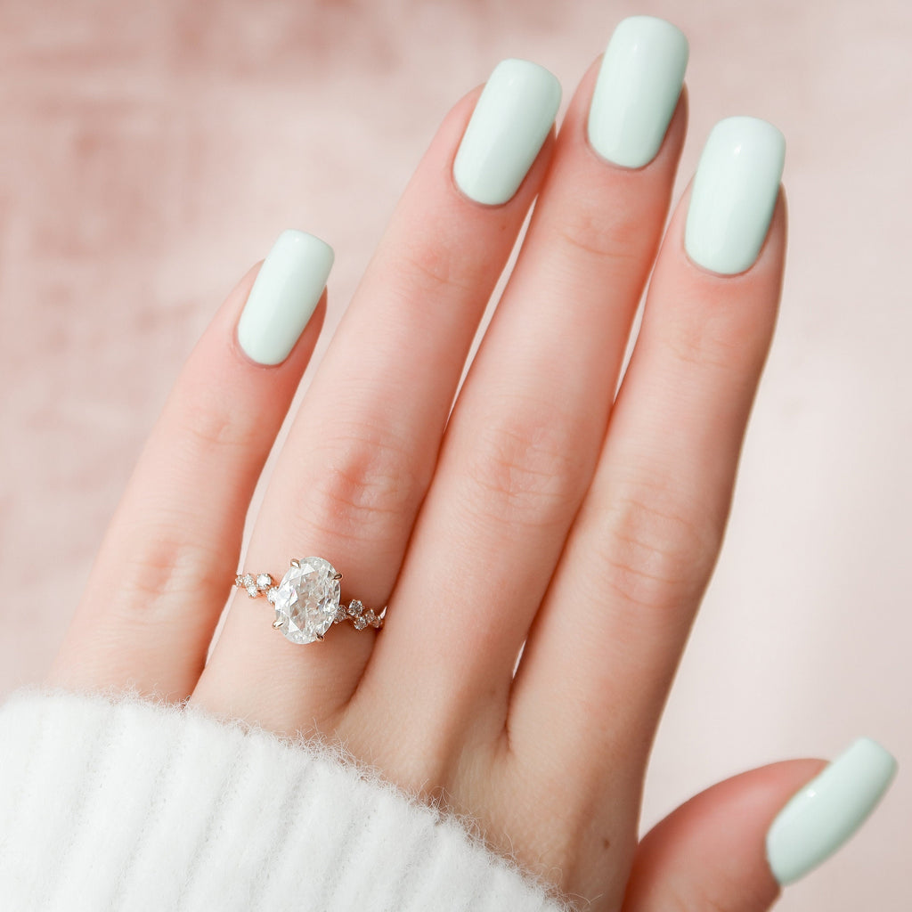 2.0 CT Oval Shape Moissanite Cluster Engagement Ring