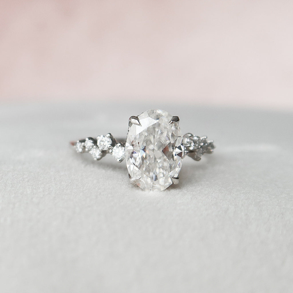2.0 CT Oval Shape Moissanite Cluster Engagement Ring