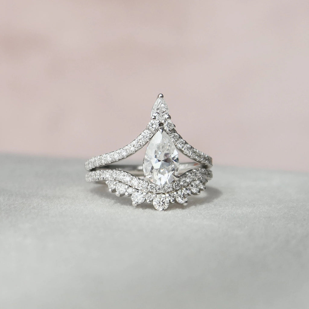 1.0CT Pear Cut Moissanite Halo Bridal Engagement Ring Set