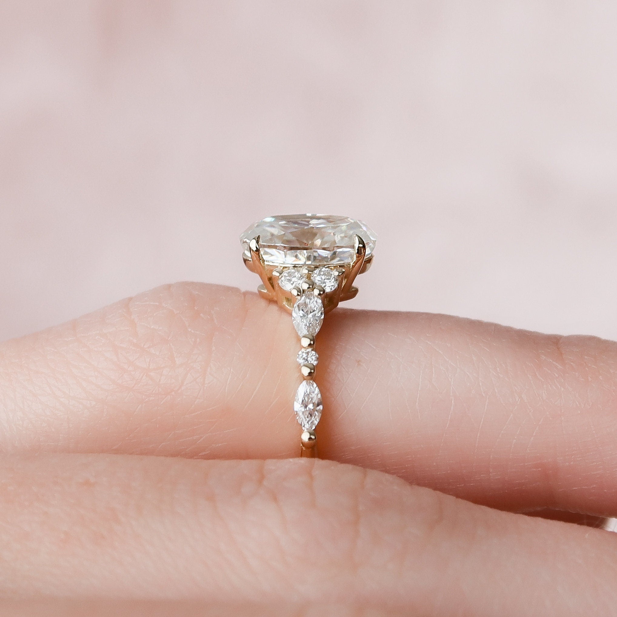 2.0 CT Oval Cut Moissanite Cluster Engagement Ring
