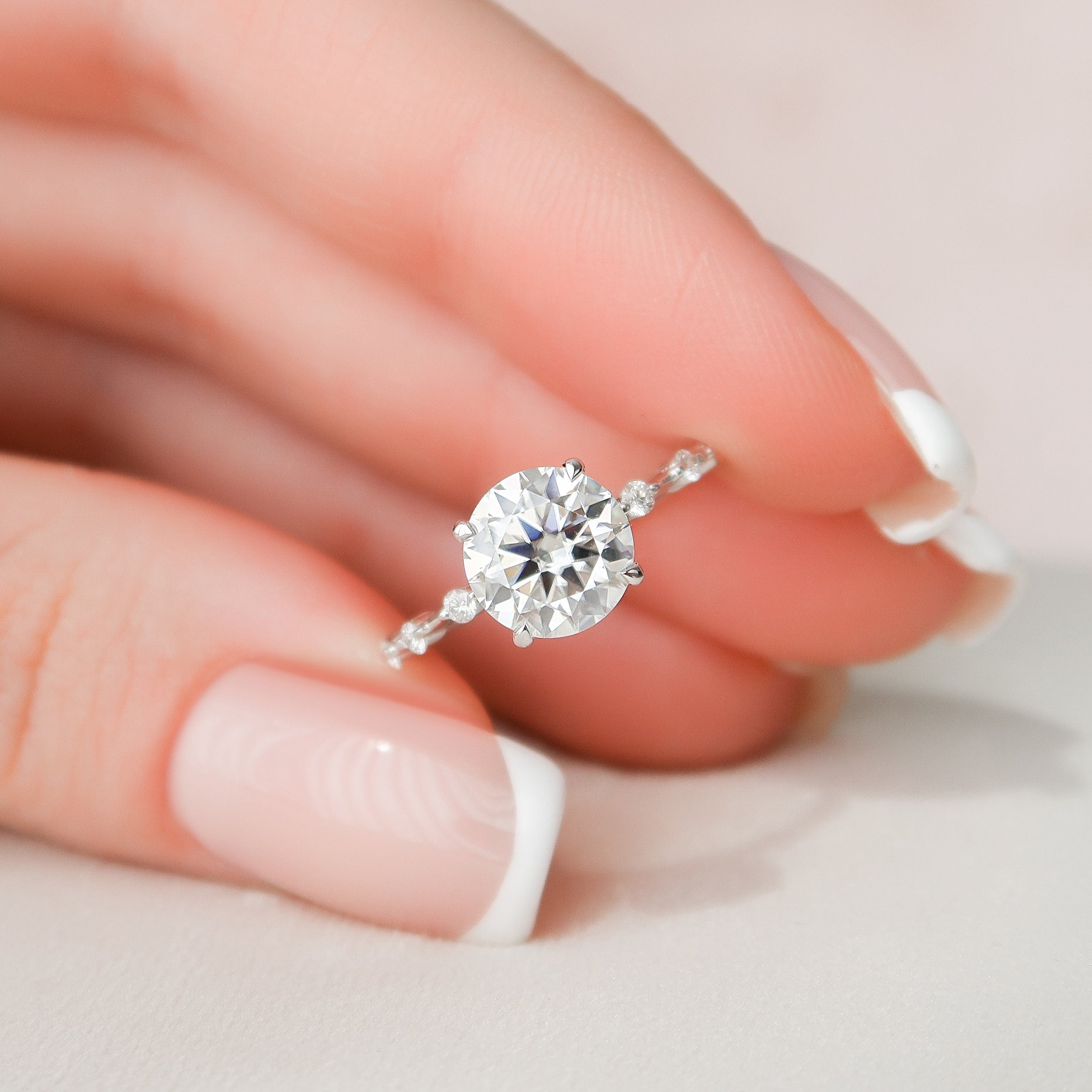 2.0 CT Round Moissanite Dainty Style Engagement Ring