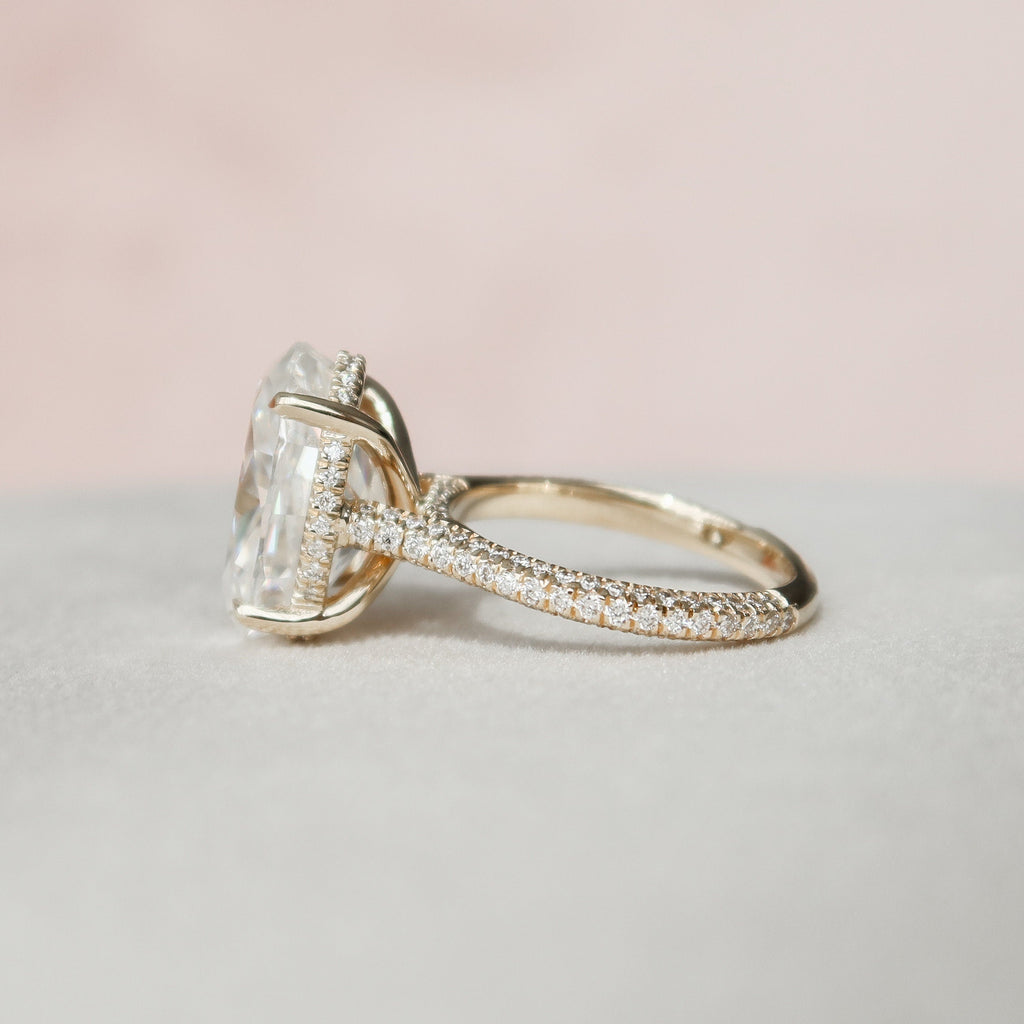 5.0 CT Oval Moissanite Pave Setting Engagement Ring
