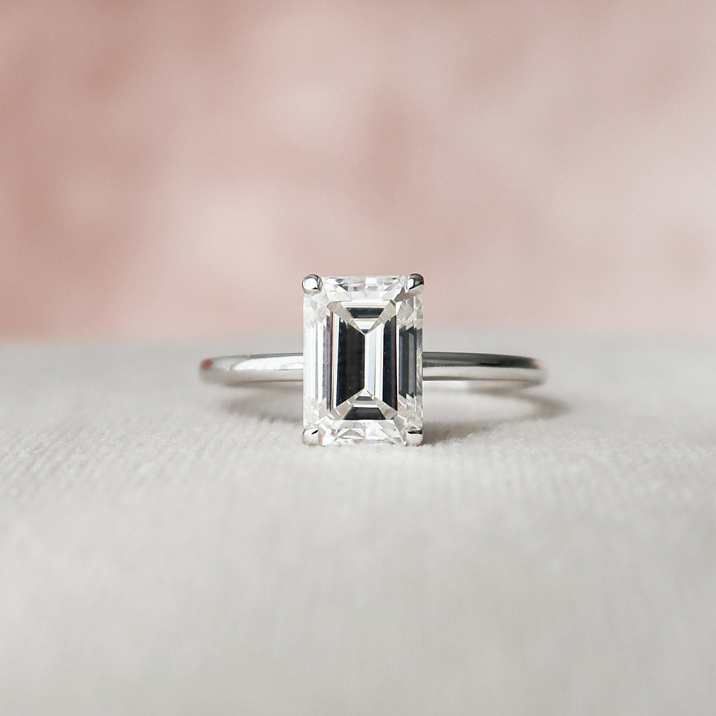 2.0 CT Emerald Moissanite Solitaire Engagement Ring With Hidden Halo Setting