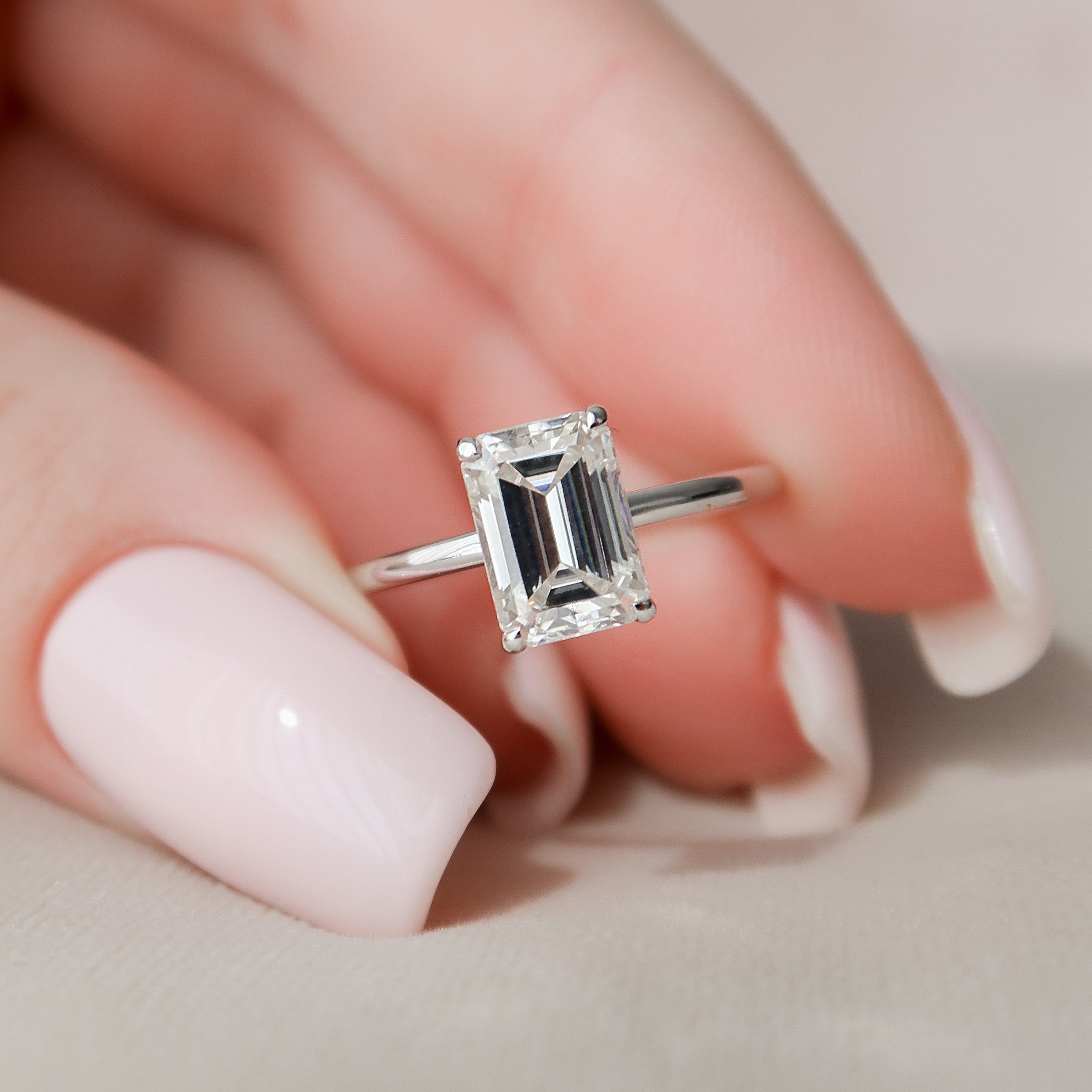 2.0 CT Emerald Moissanite Solitaire Engagement Ring With Hidden Halo Setting
