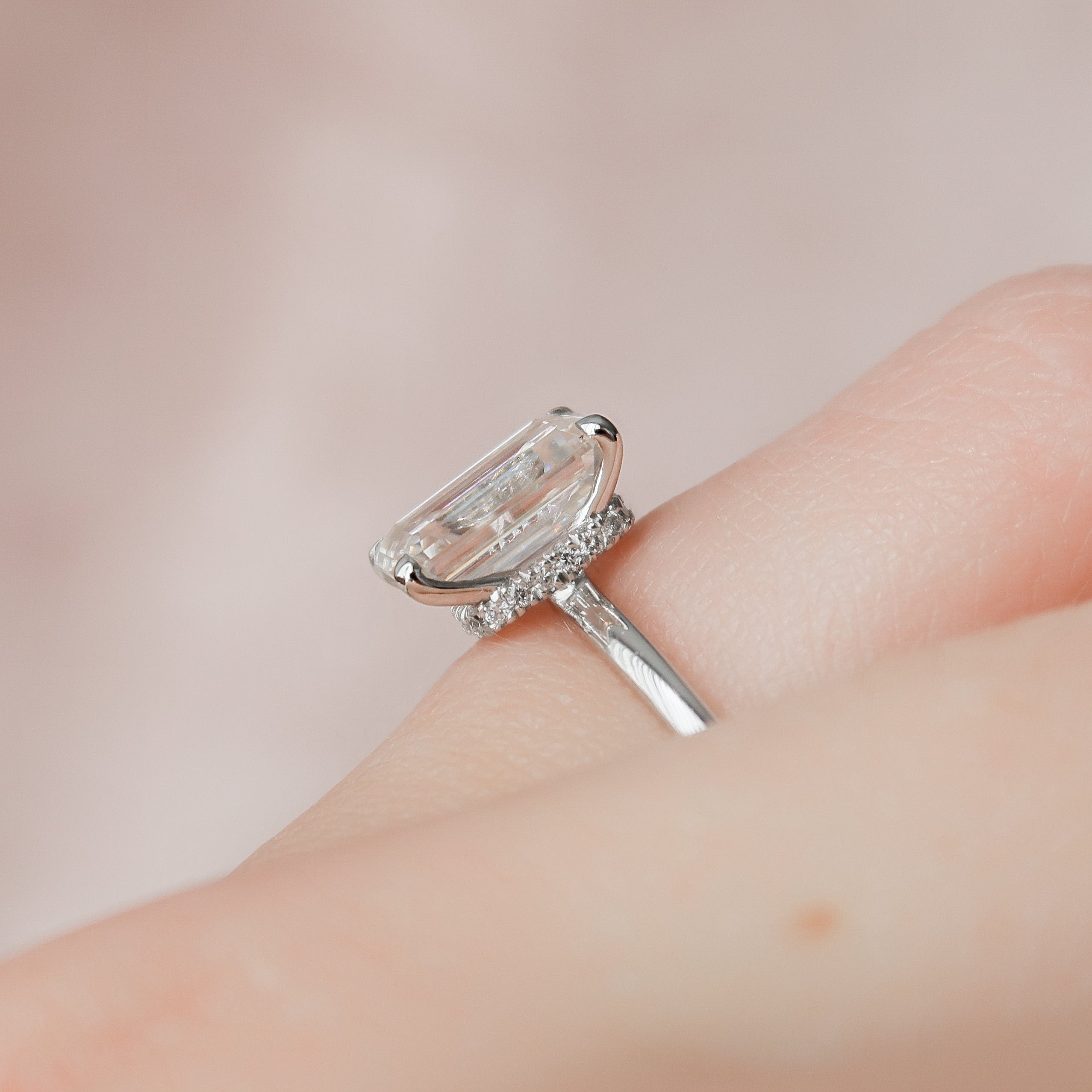 2.0 CT Emerald Moissanite Solitaire Engagement Ring With Hidden Halo Setting