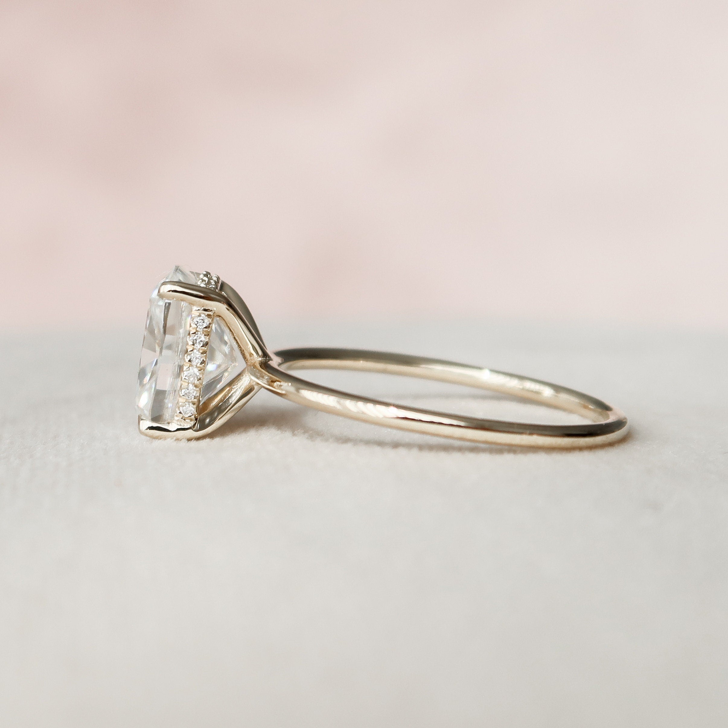 4.0 CT Elongated Cushion Moissanite Hidden Halo Setting Engagement Ring