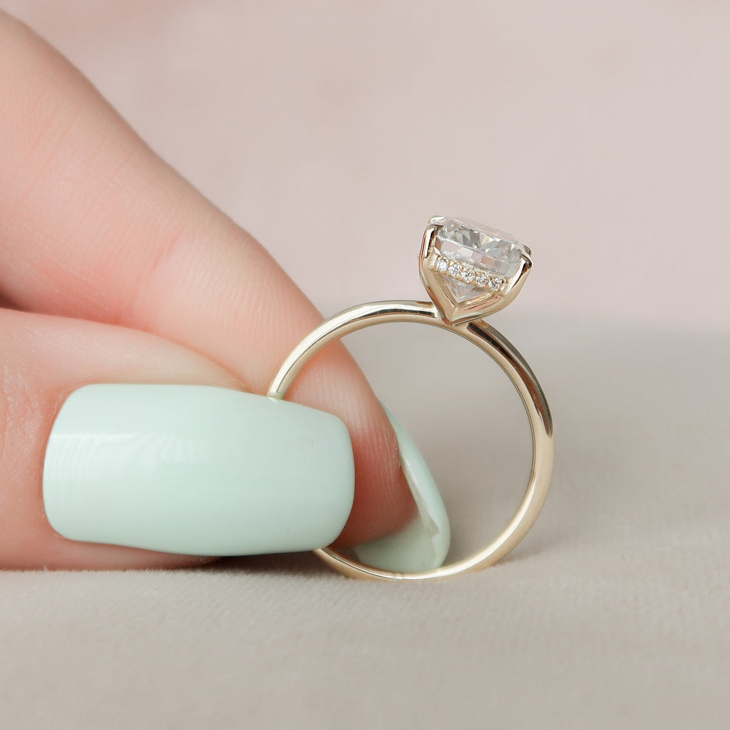 4.0 CT Elongated Cushion Moissanite Hidden Halo Setting Engagement Ring