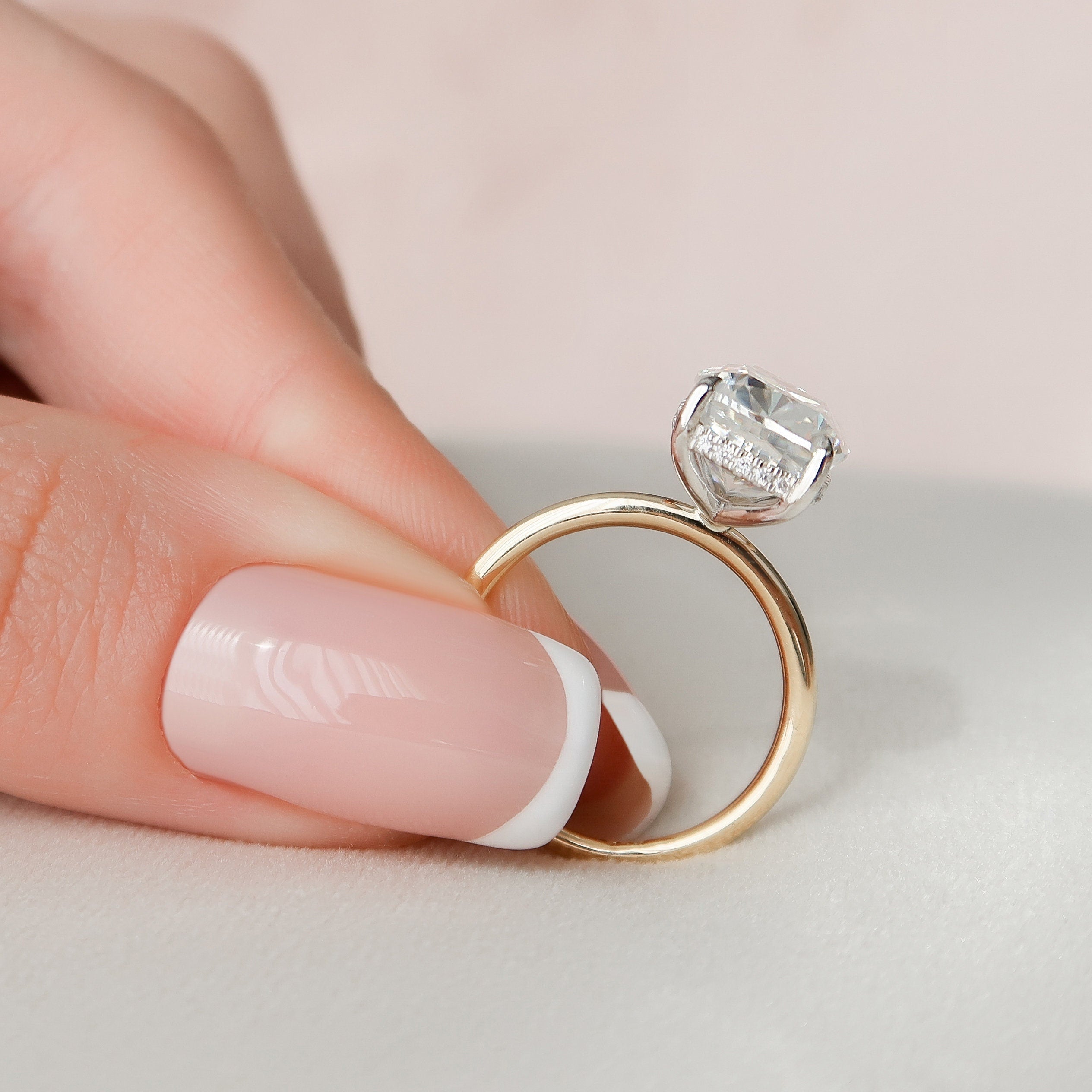 4.0 CT Elongated Cushion Moissanite Hidden Halo Setting Engagement Ring