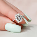 3.0 CT Emerald Moissanite Dainty Style Engagement Ring
