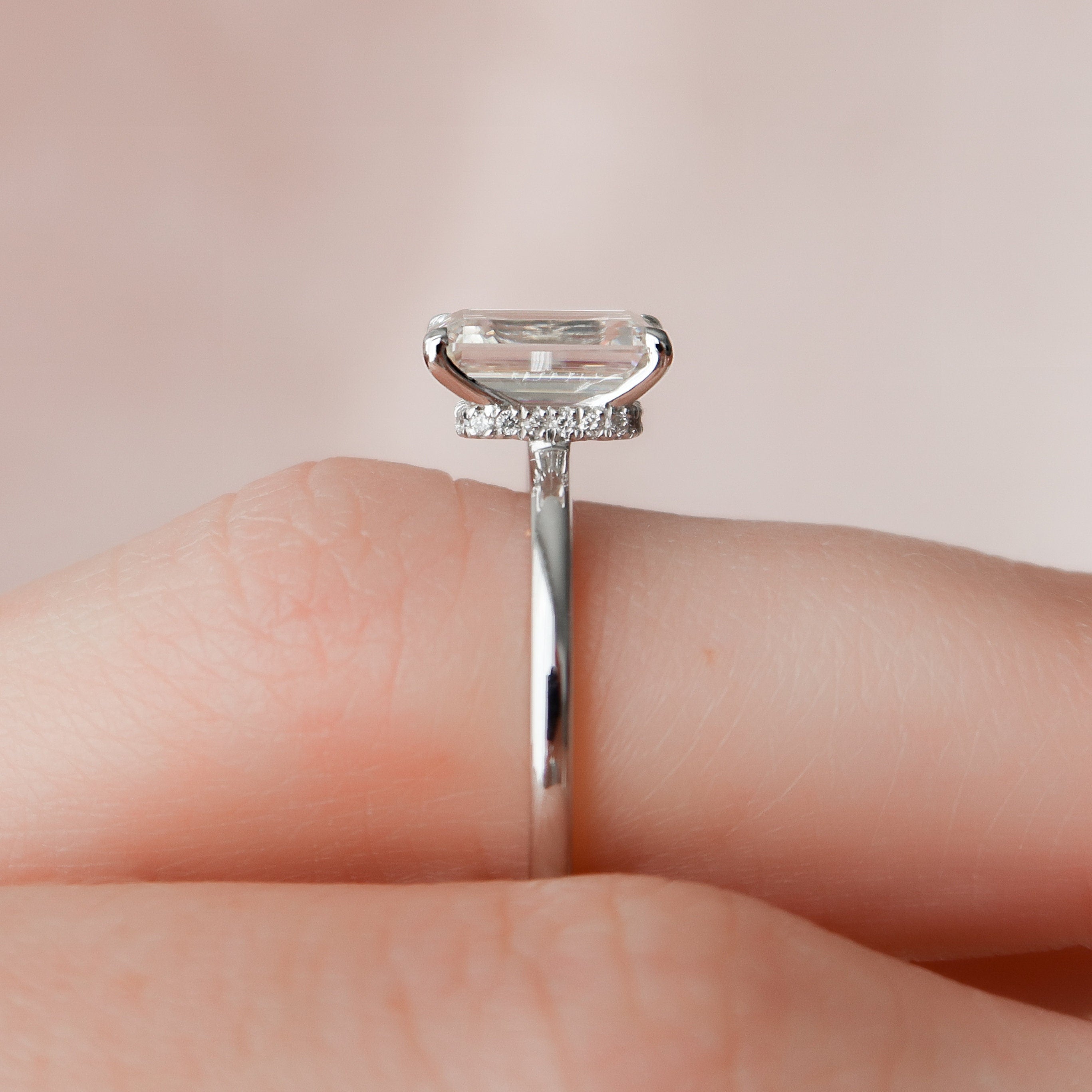 2.0 CT Emerald Moissanite Solitaire Engagement Ring With Hidden Halo Setting