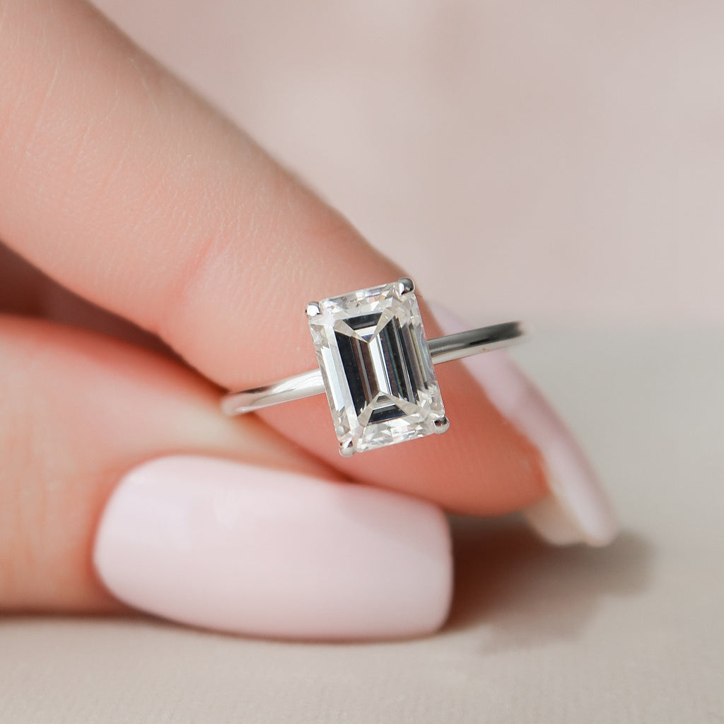 2.0 CT Emerald Moissanite Solitaire Engagement Ring With Hidden Halo Setting