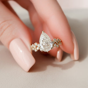 2.0CT Pear Cut Moissanite Hidden Halo Bridal Ring Set