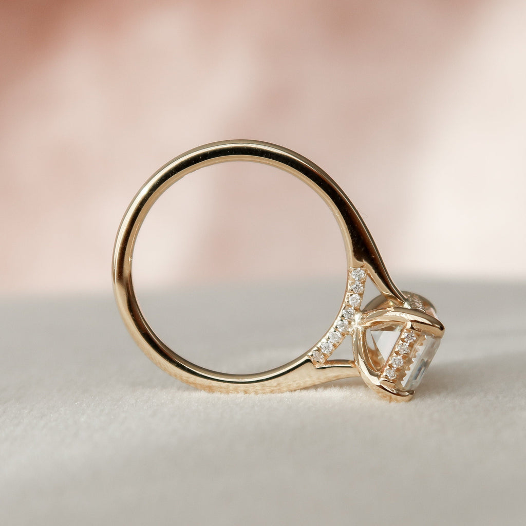 3.0 CT Emerald Moissanite Hidden Halo Setting Engagement Ring