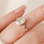 2.0 CT Oval Cut Moissanite Dainty Style Engagement Ring