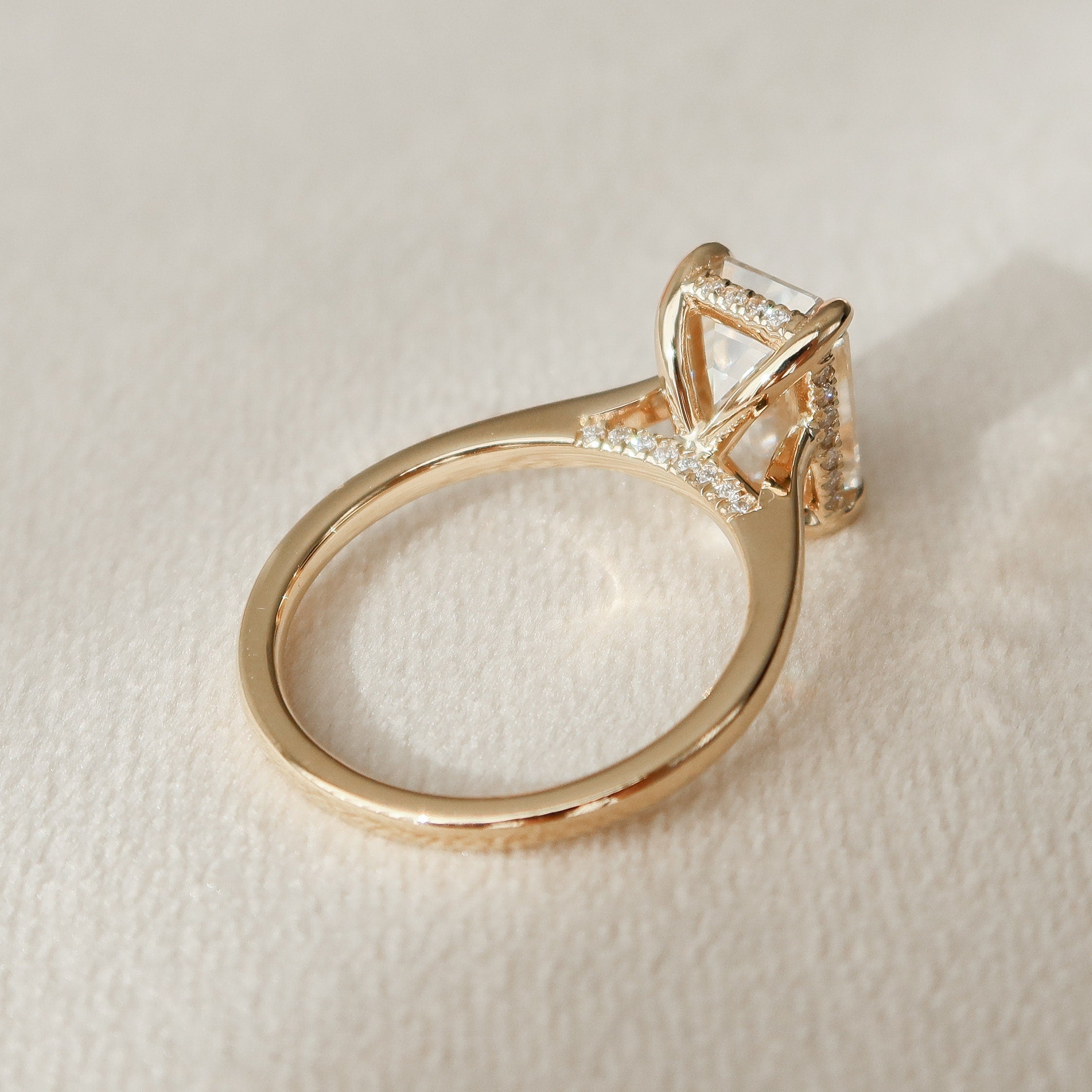 3.0 CT Emerald Moissanite Hidden Halo Setting Engagement Ring