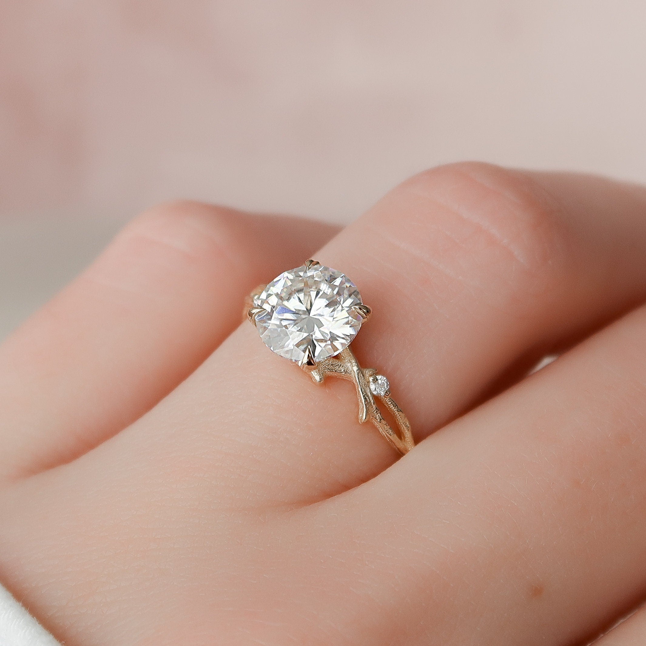 2.0 CT Round Cut Moissanite Nature Inspired Engagement Ring