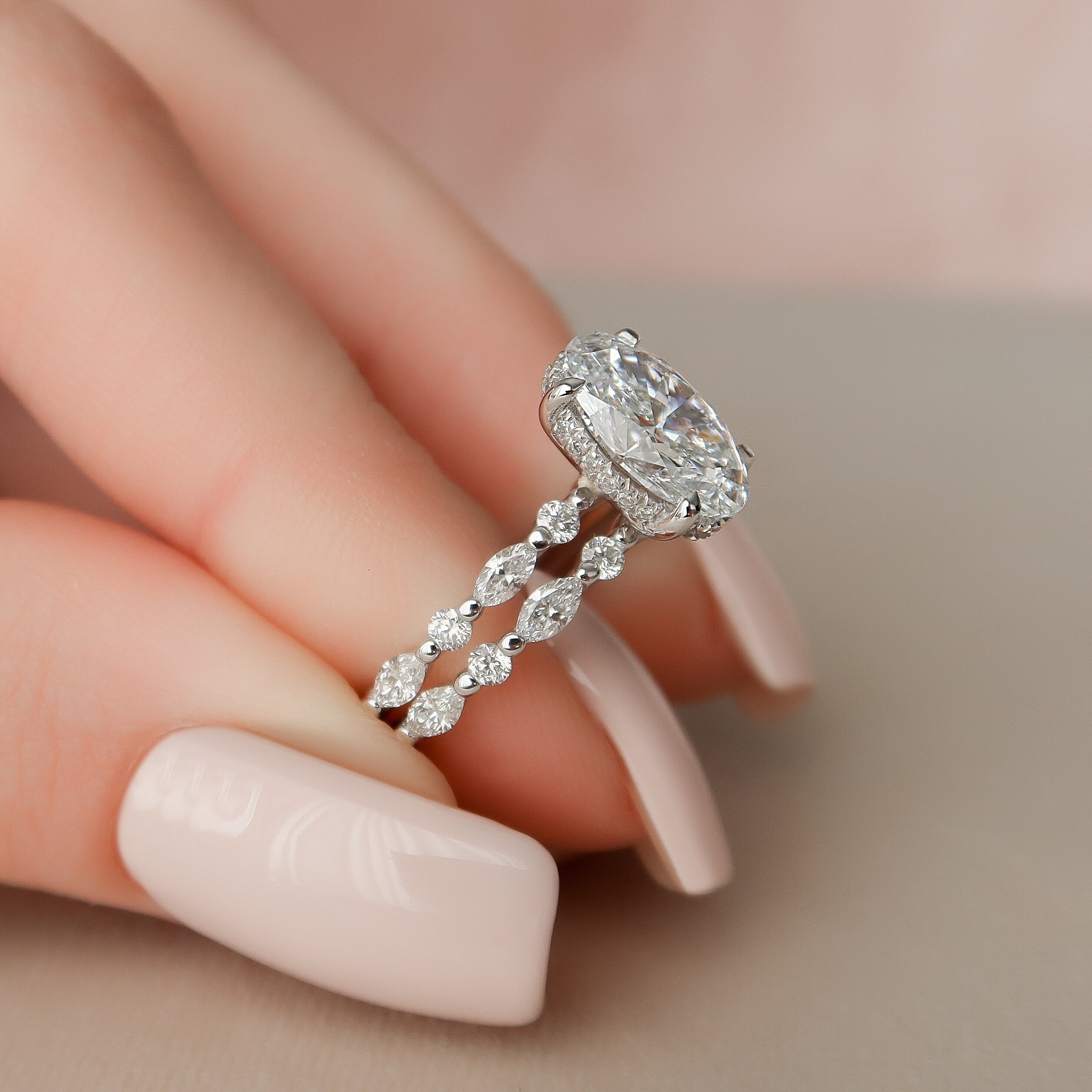 2.0CT Oval Cut Moissanite Dainty Bridal Ring Set