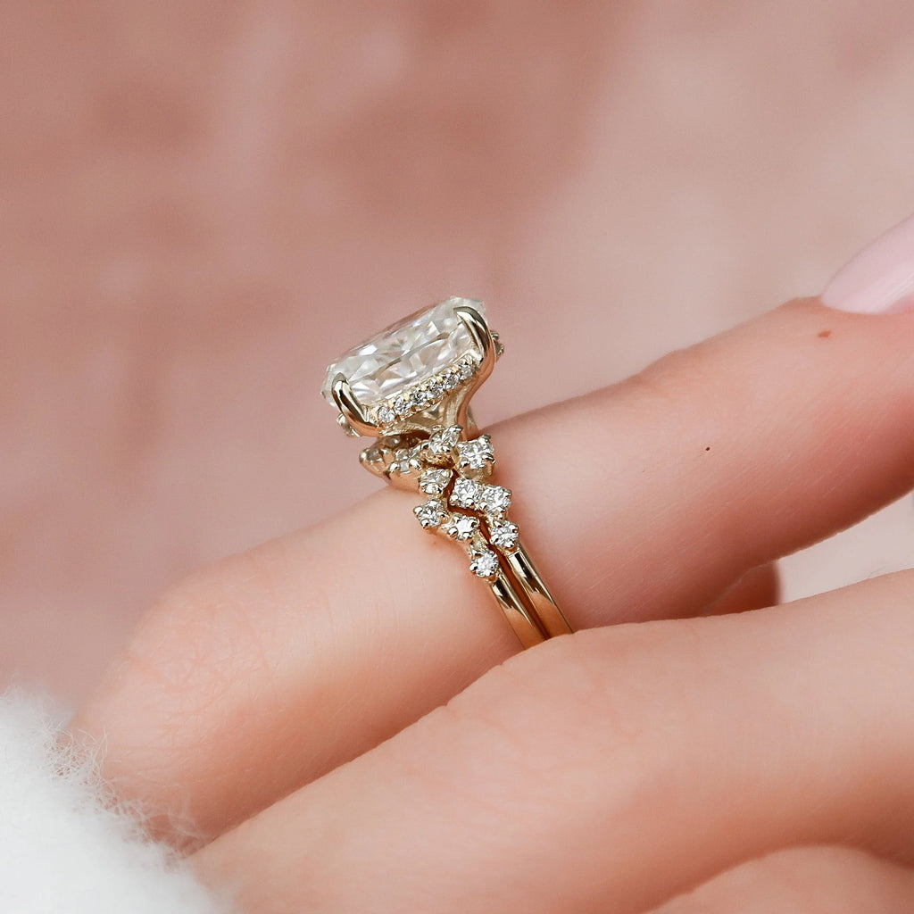 2.0CT Oval Cut Moissanite cluster Bridal Ring Set