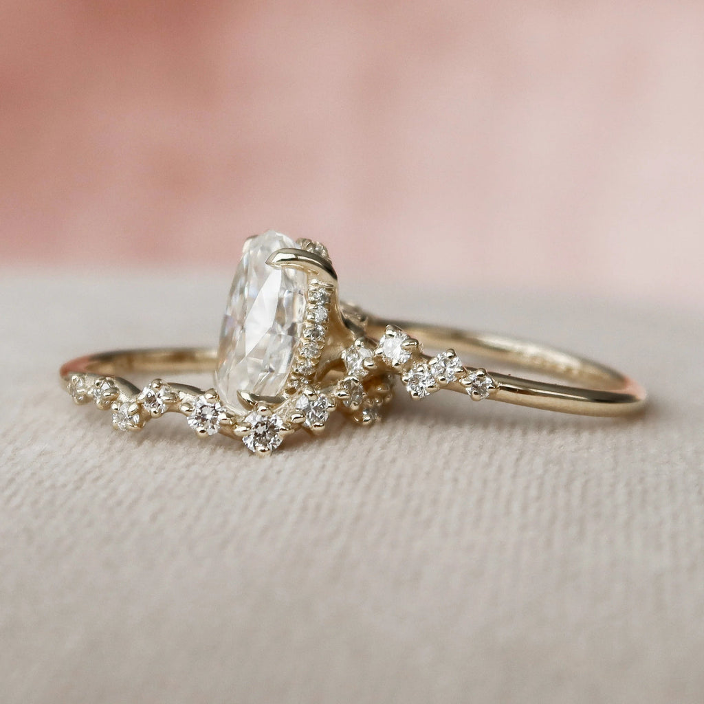 2.0CT Oval Cut Moissanite cluster Bridal Ring Set