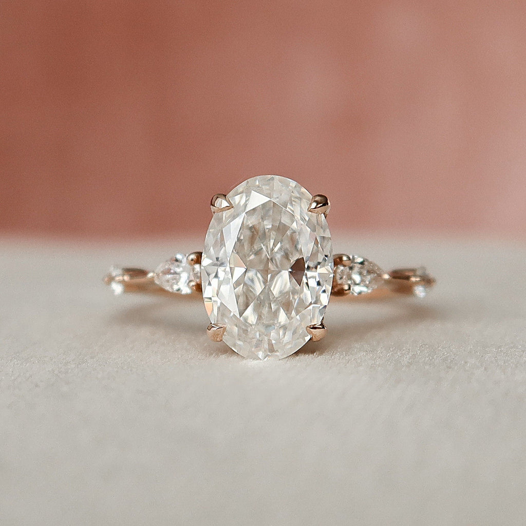 2.0 CT Oval Cut Three Stones Moissanite Engagement Ring