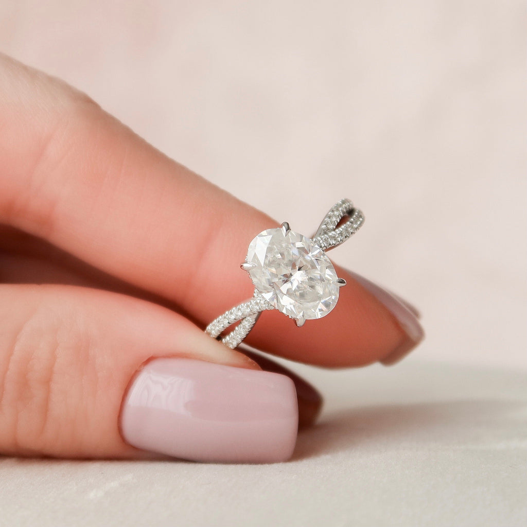 3.0 CT Oval Moissanite Split Shank Style Engagement Ring
