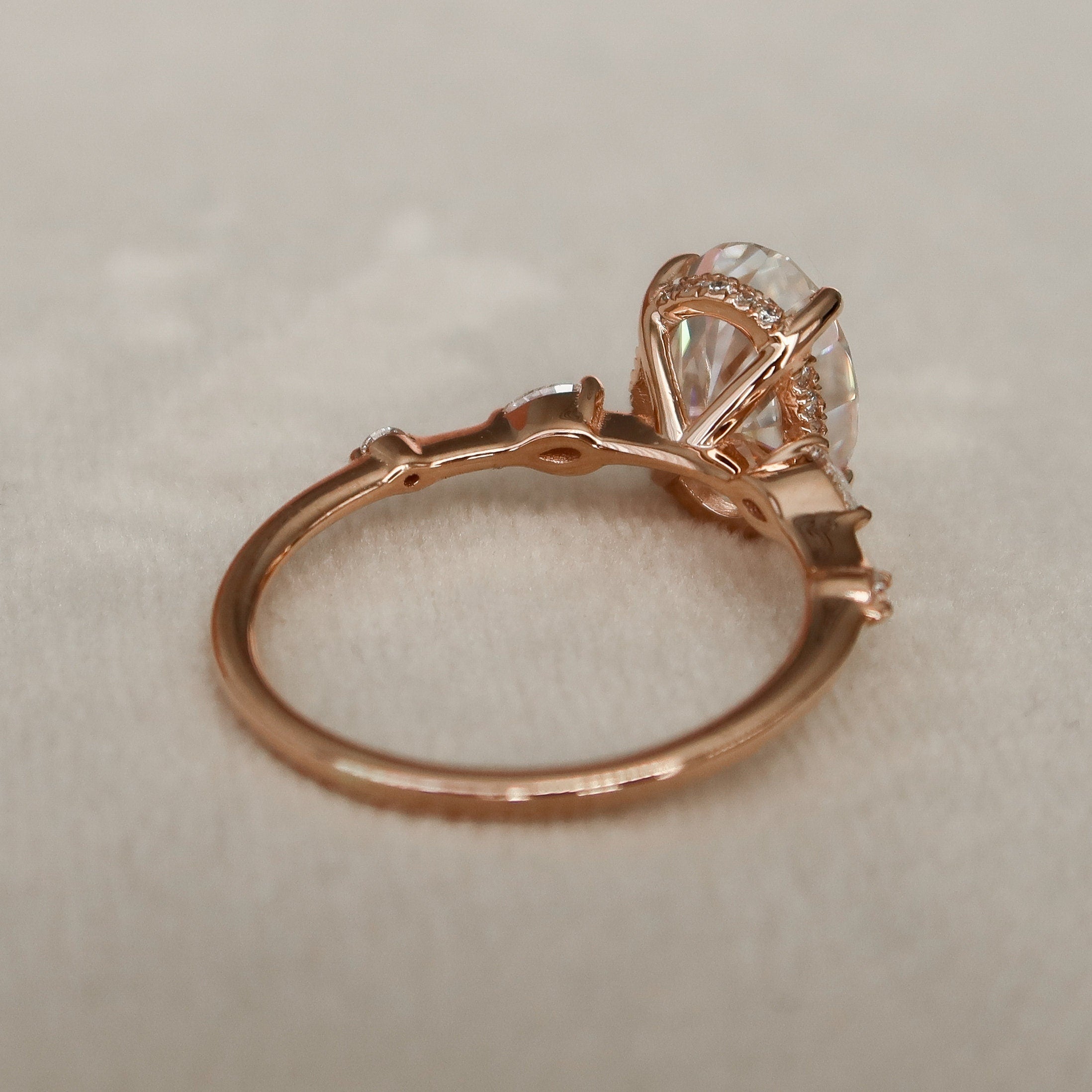 2.0 CT Oval Cut Three Stones Moissanite Engagement Ring