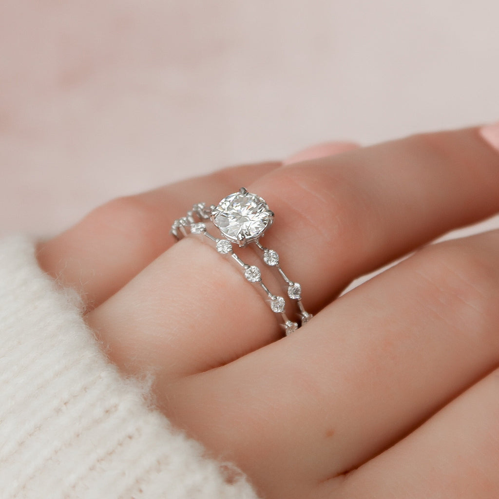 1.0CT Round Cut Moissanite Dainty Bridal Ring Set