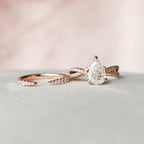 1.0CT Pear Cut Moissanite Split Shank Style Bridal Ring Set