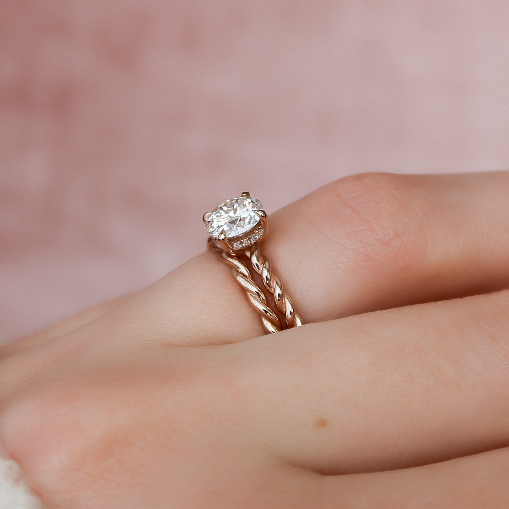 1.0CT Round Brilliant Cut Moissanite Solitaire Bridal Ring Set