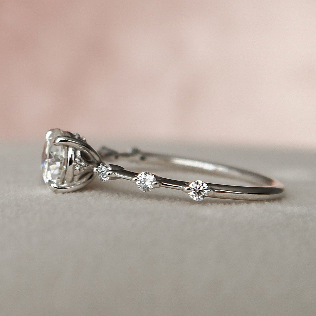 1.0 CT Round Cut Dainty Style Moissanite Engagement Ring