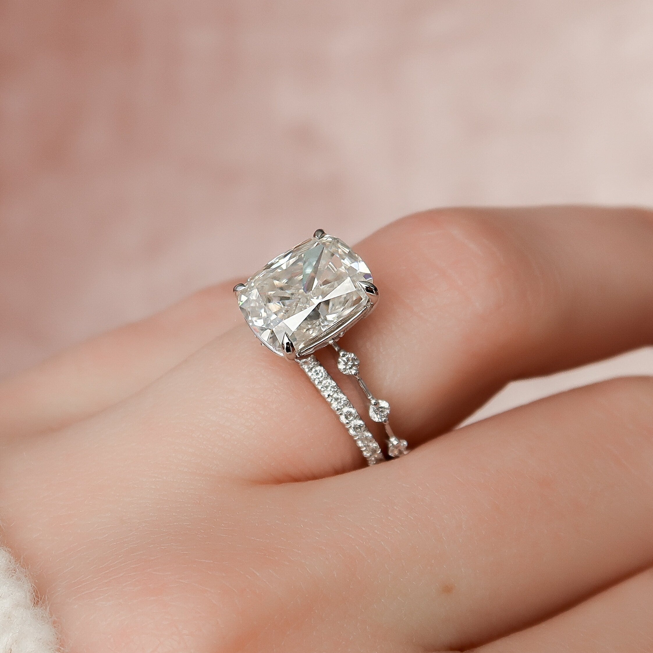 5.0CT Cushion Cut Moissanite Dainty Style Bridal Ring Set