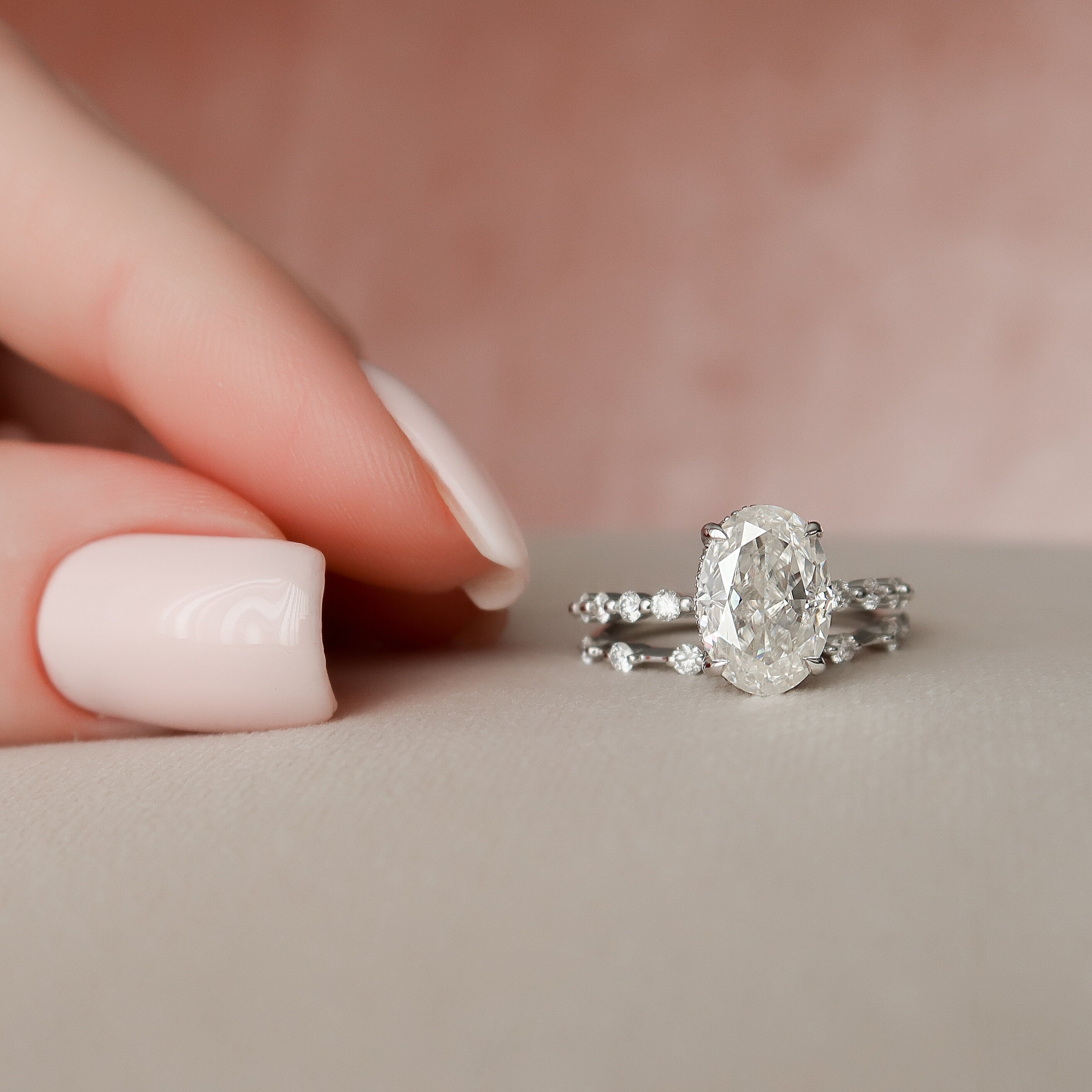 2.5CT Oval Cut Moissanite Dainty Style Bridal Ring Set