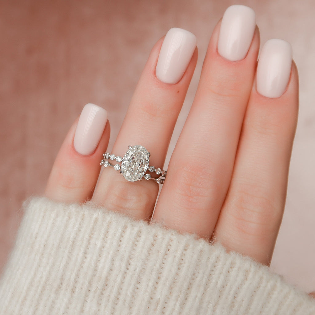 2.5CT Oval Cut Moissanite Dainty Style Bridal Ring Set