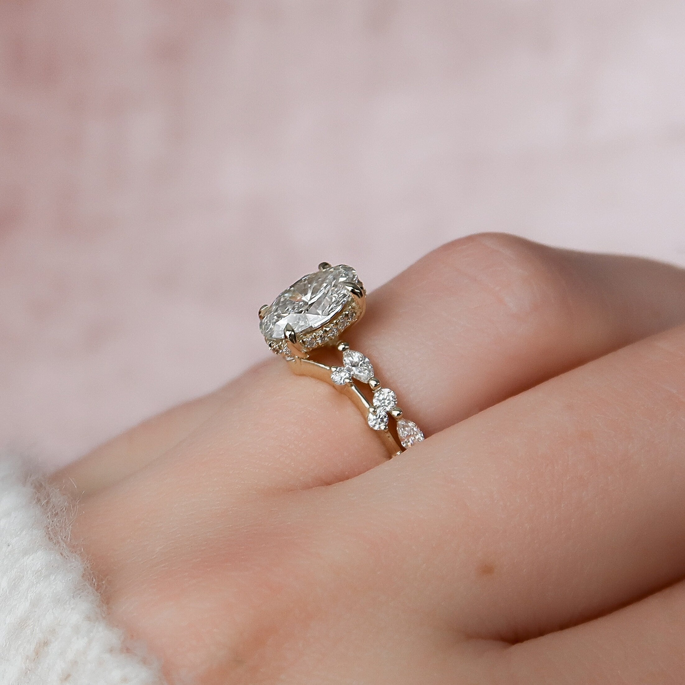 2.0CT Oval Cut Moissanite Dainty Bridal Ring Set