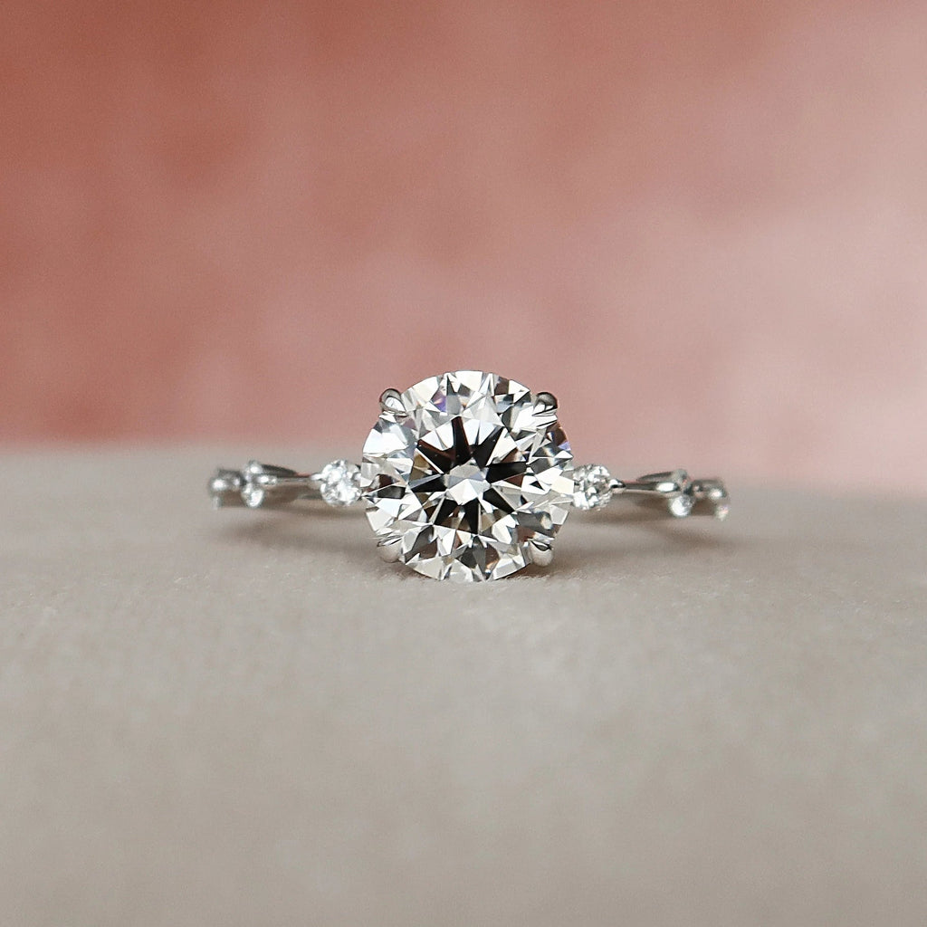 2.0CT Round Brilliant Cut Moissanite Dainty Bridal Ring Set