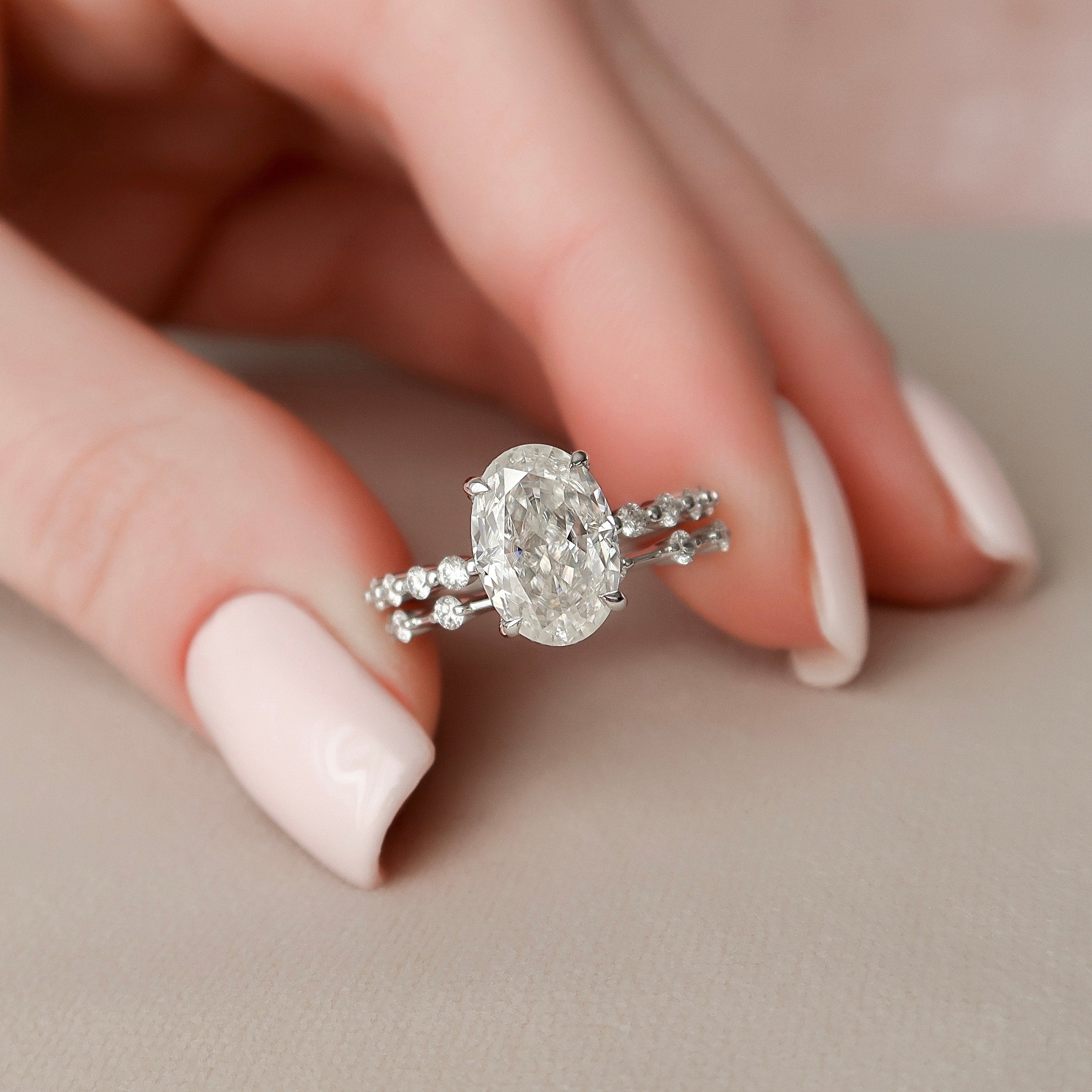 2.5CT Oval Cut Moissanite Dainty Style Bridal Ring Set