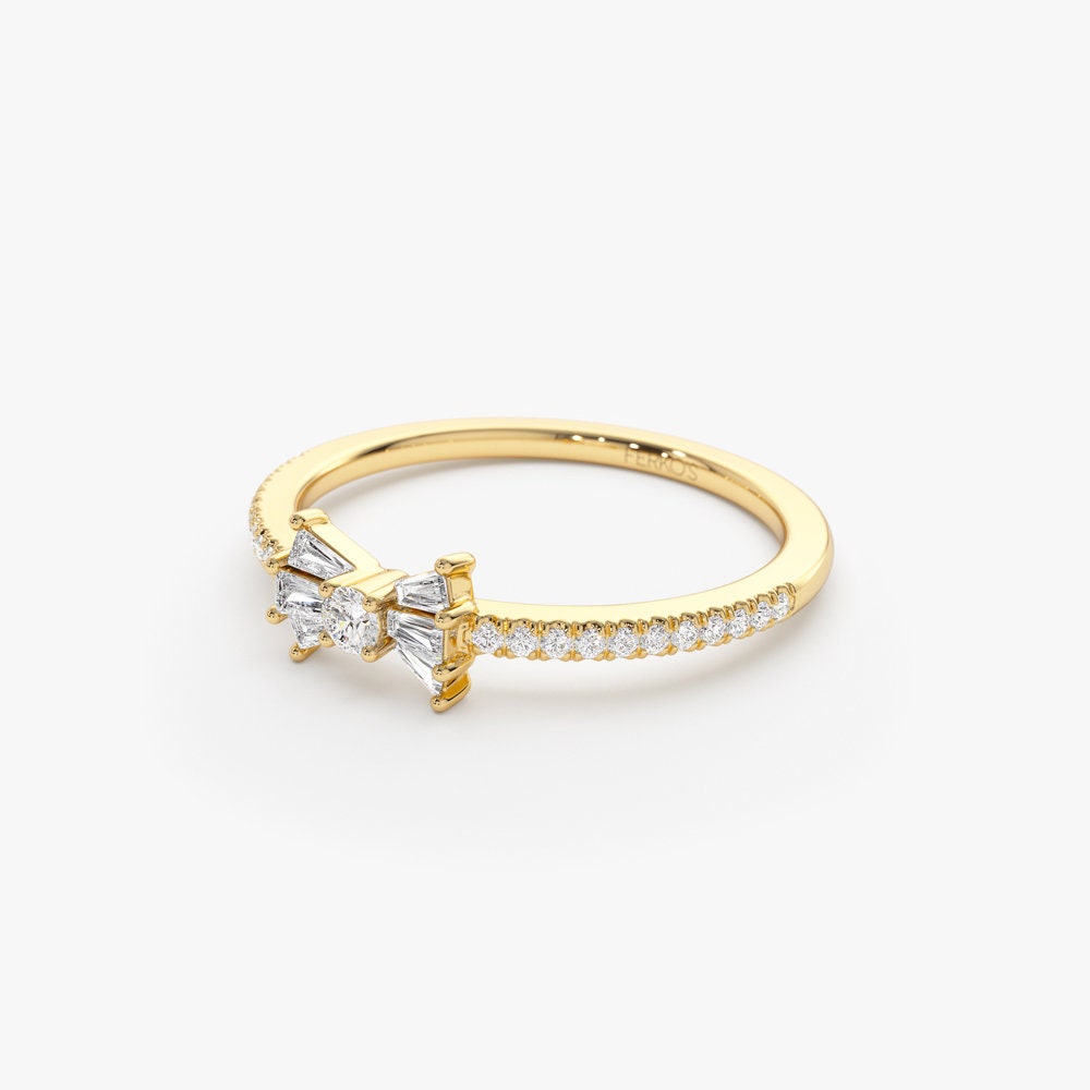 0.25 TCW Baguette and Round Cut Bow Moissanite Wedding Band