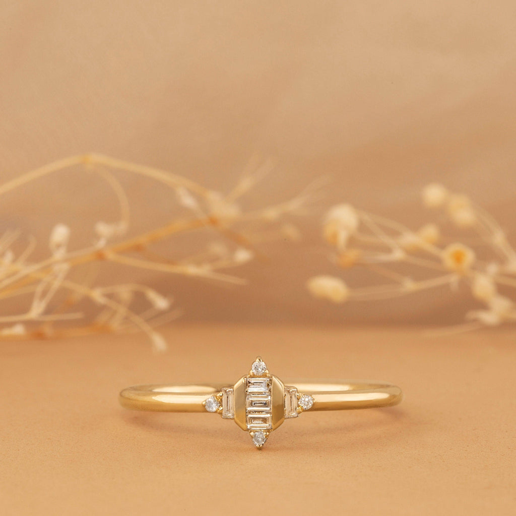 0.08 TCW Baguette & Round Cut Cluster Gold Moissanite Wedding Band