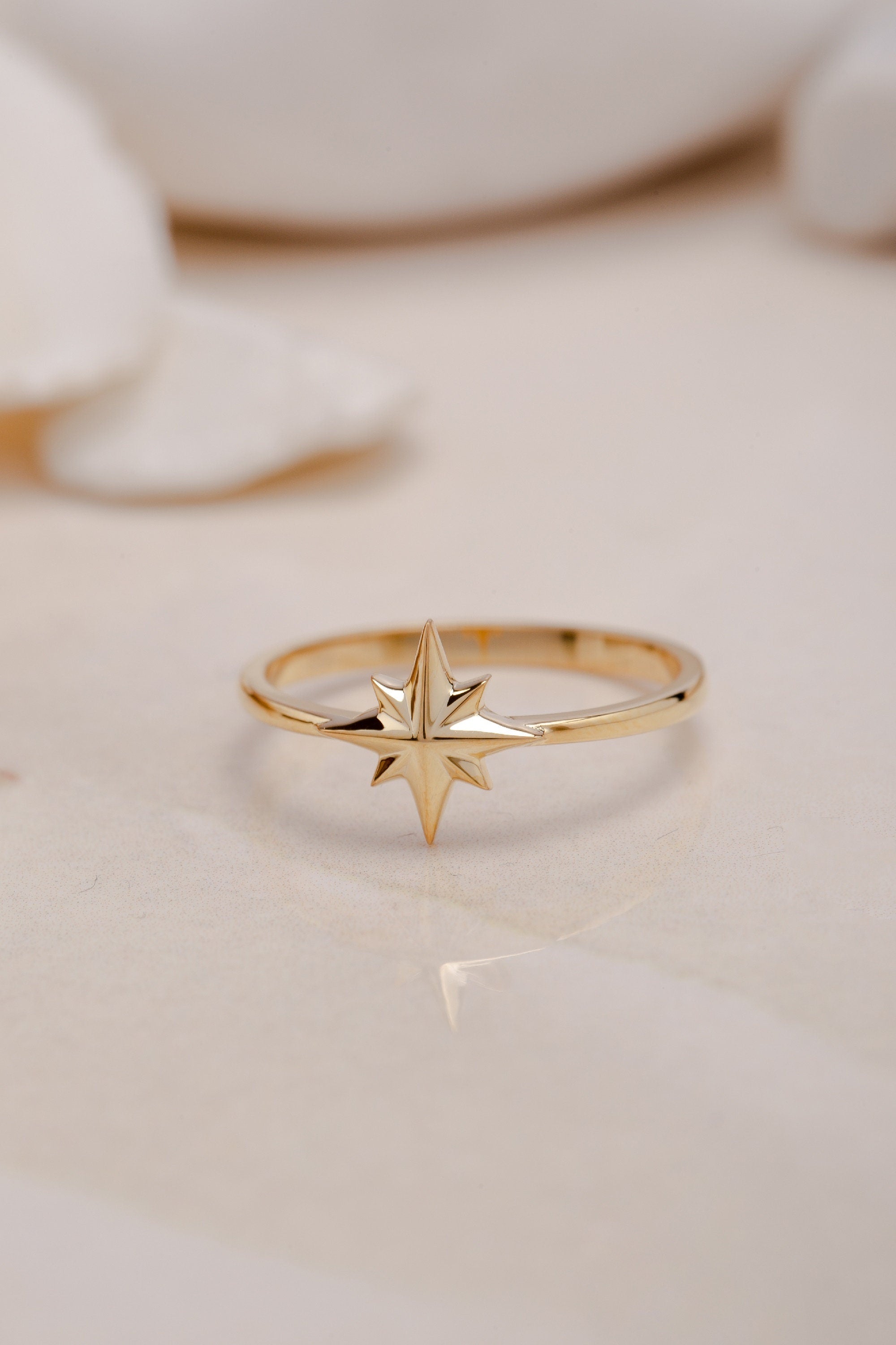 Solid Plain Gold Starburst Wedding Band Secondary image