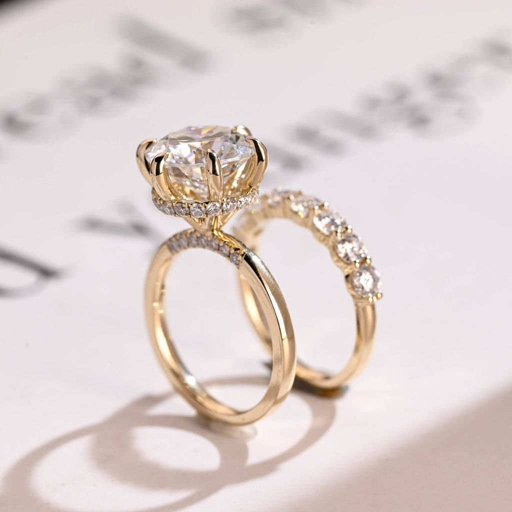 Solid Gold Round Moissanite Engagement Ring Set
