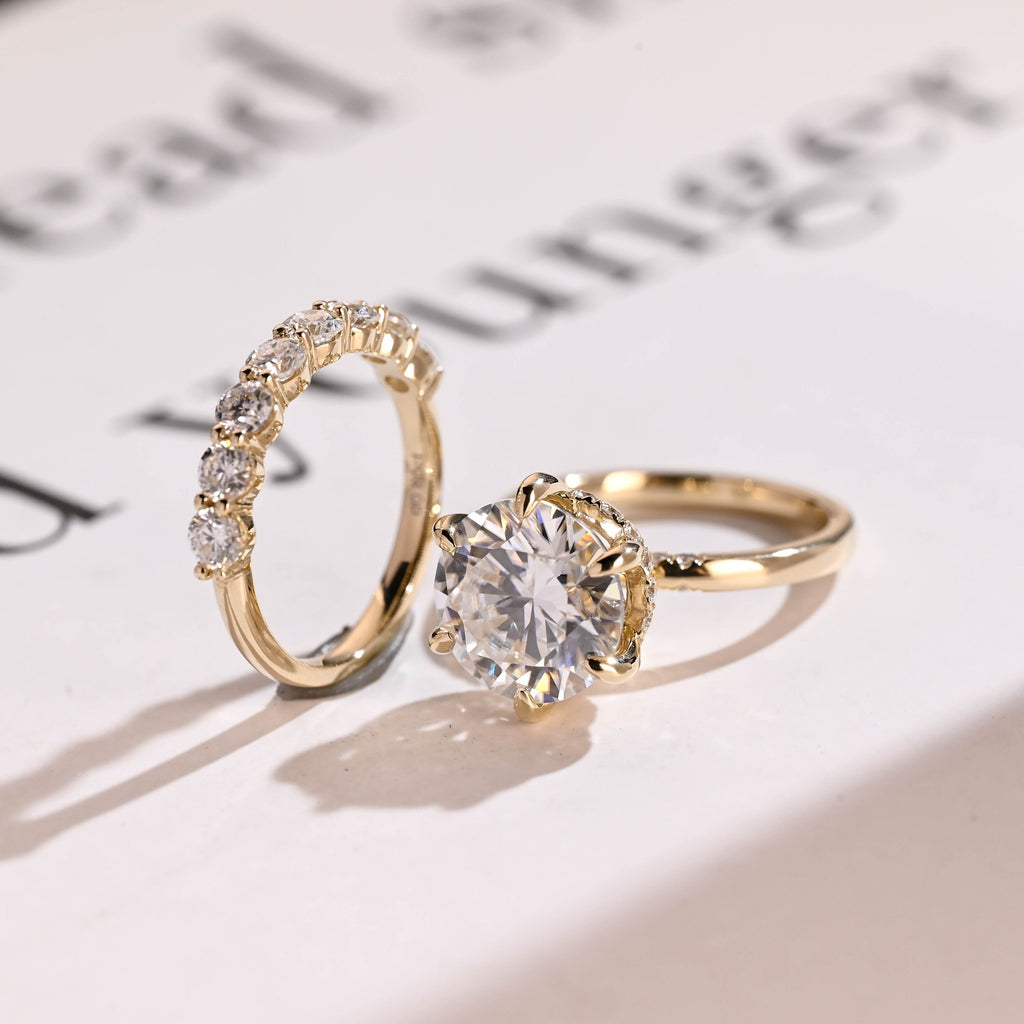Solid Gold Round Moissanite Engagement Ring Set