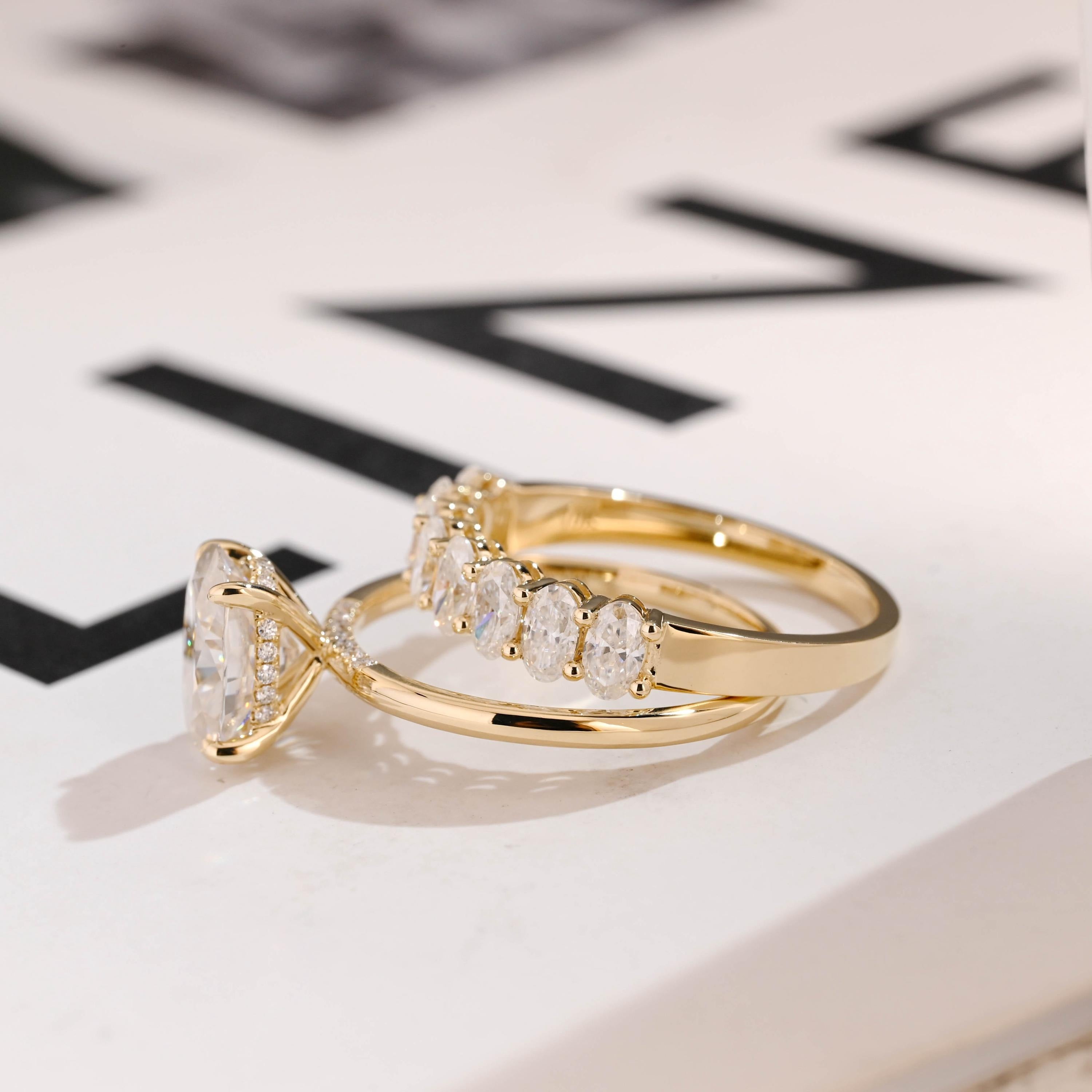 Solid Gold Oval Cut Moissanite Wedding Band Set, bridal engagement ring