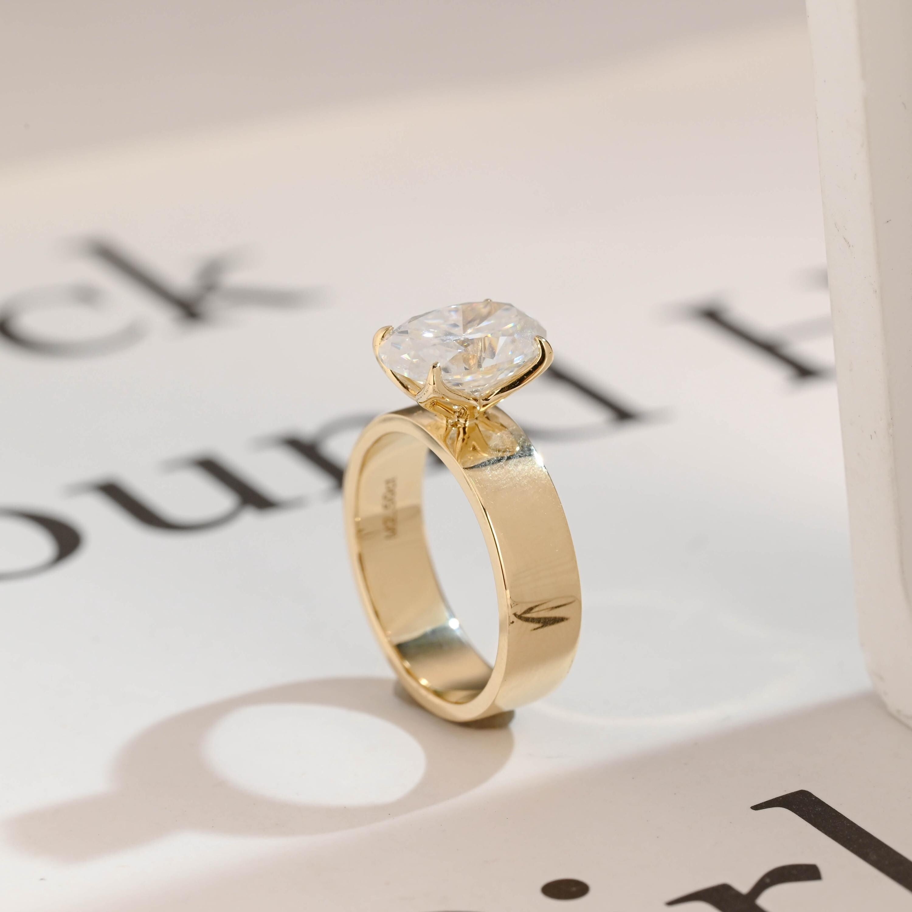 Solid Gold 5mm Band Oval Cut Moissanite Engagement Ring, Tulip Floral Ring Imagen secundaria del producto