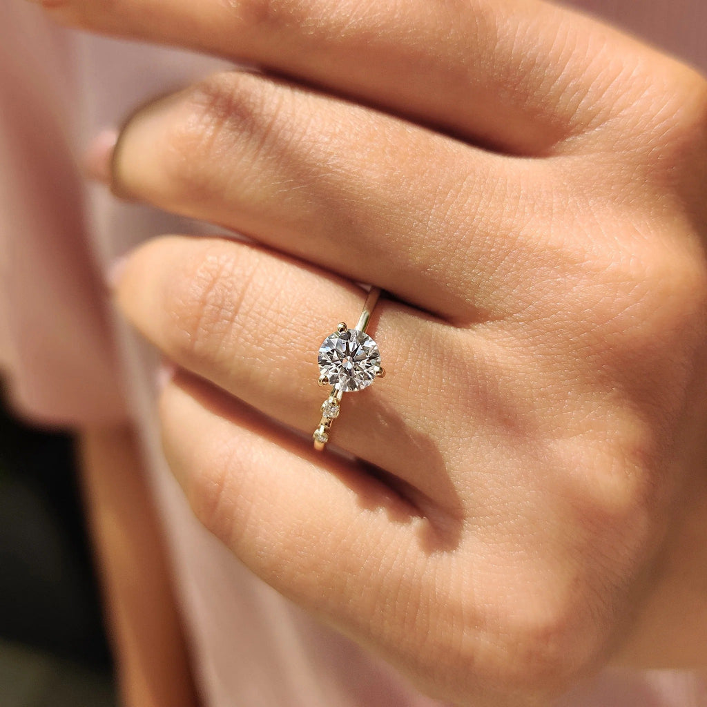 0.5 - 1.5 CT Round Cut Moissanite Three Stone Engagement Ring