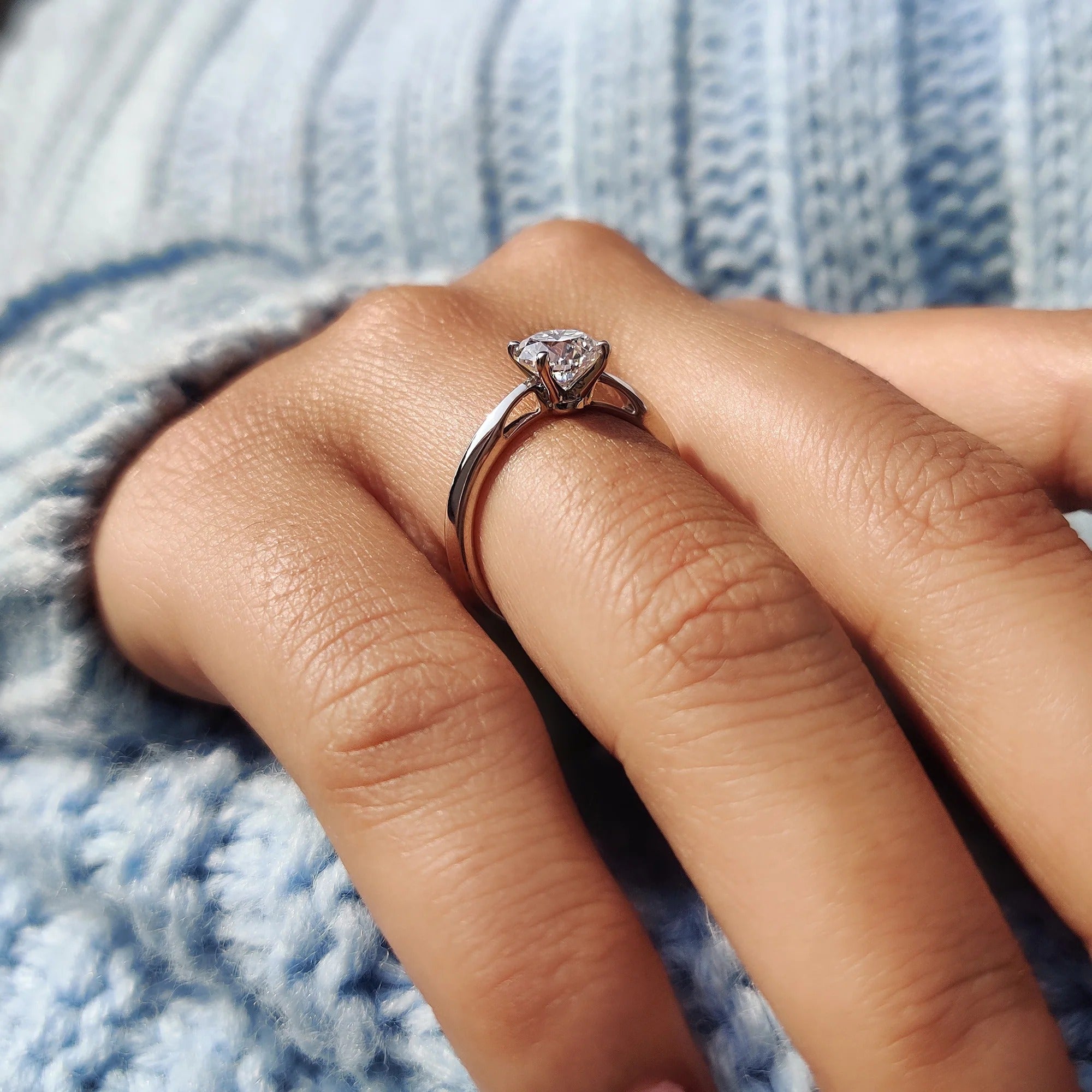 1.0 - 2.0 CT Round Cut Moissanite Engagement Ring