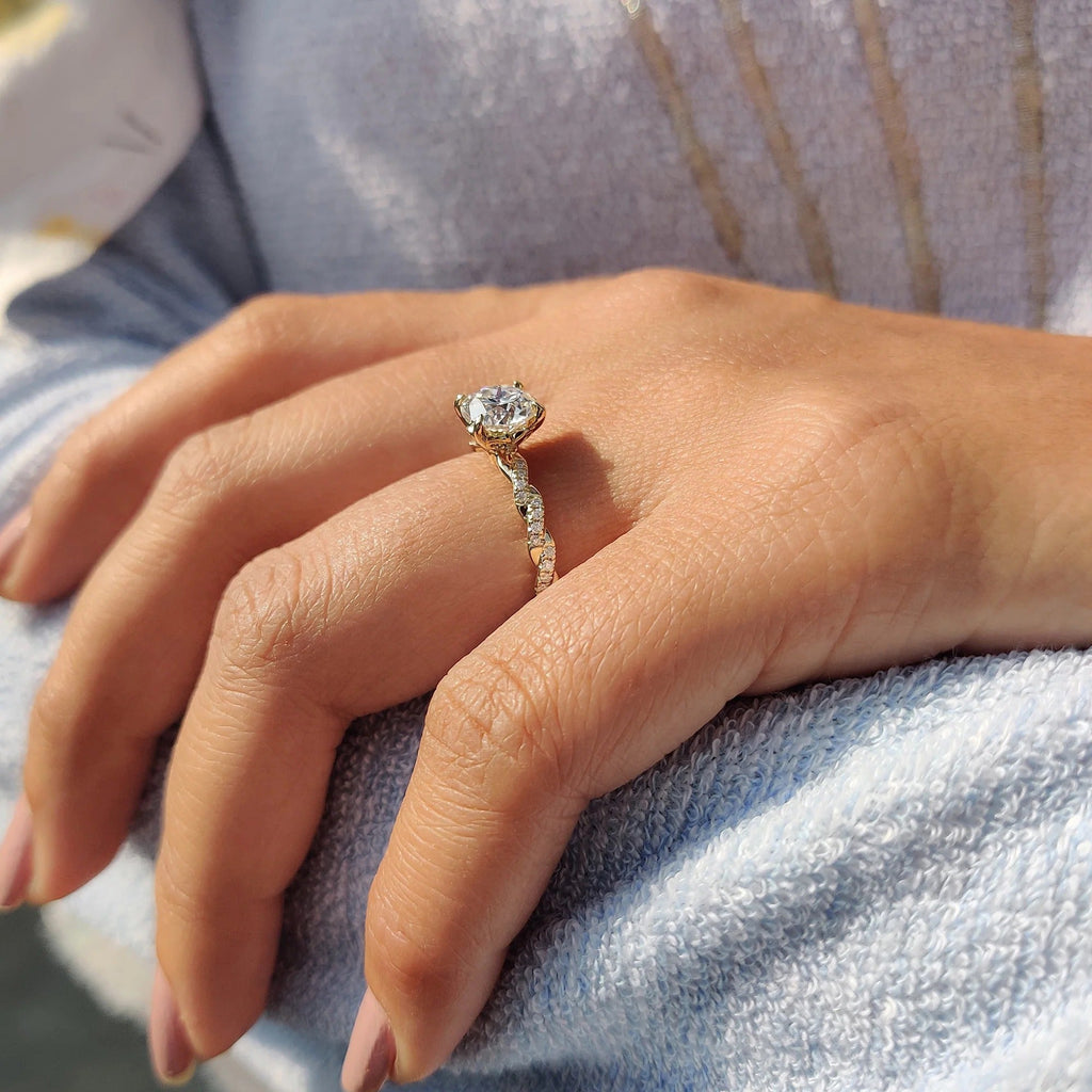 1.0 - 2.0 CT Round Cut Moissanite Engagement Ring