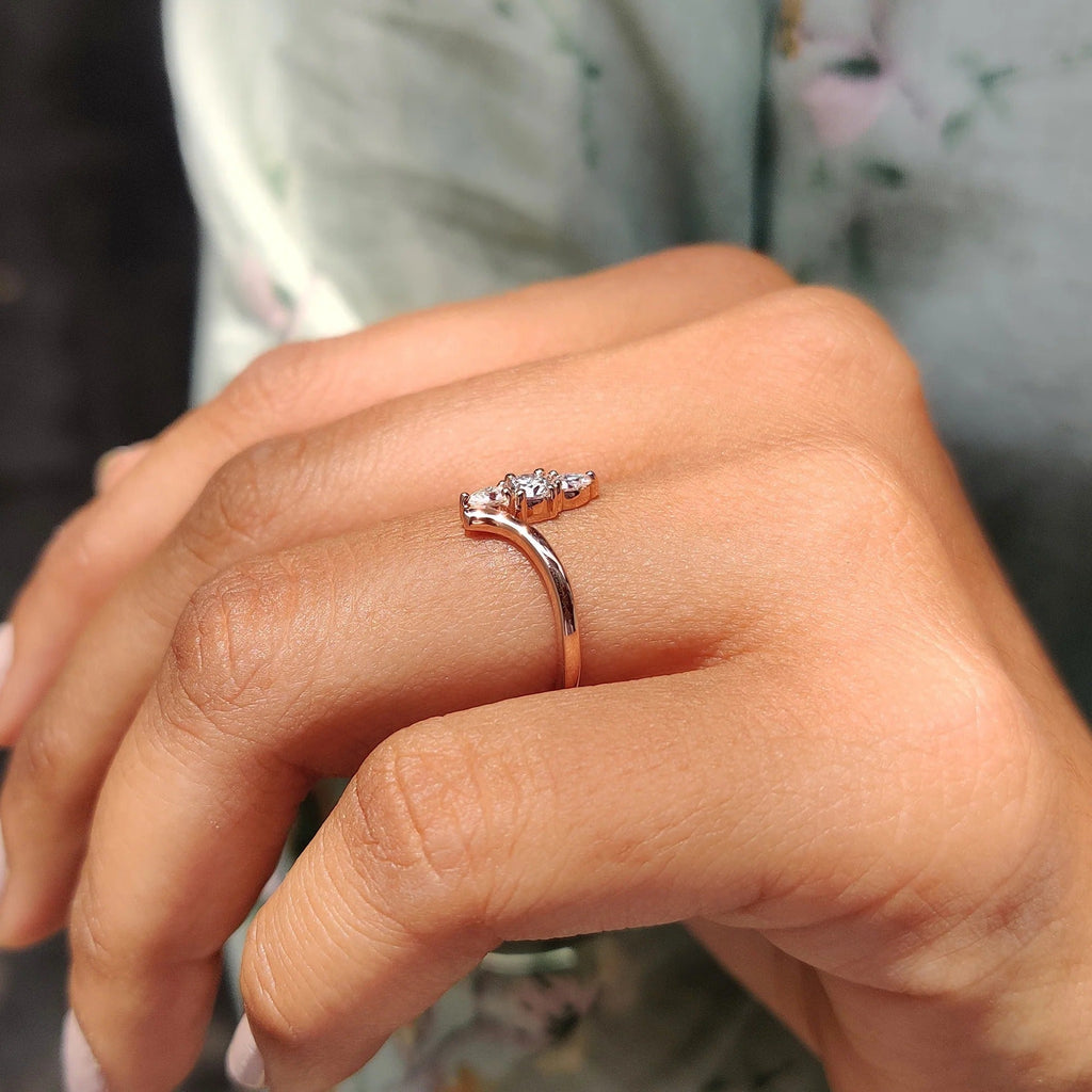 1 TWC Round & Pear Cut Moissanite Engagement Ring